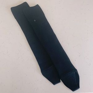 NWOT Black lululemon leg warmers